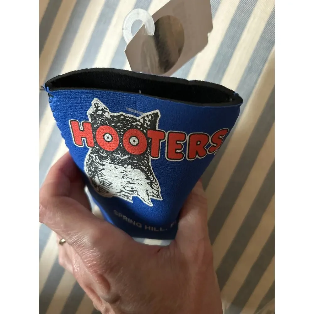 New Hooters Vintage Can Bottle Blue Koozie from Spring Hill Florida 🌴🦩